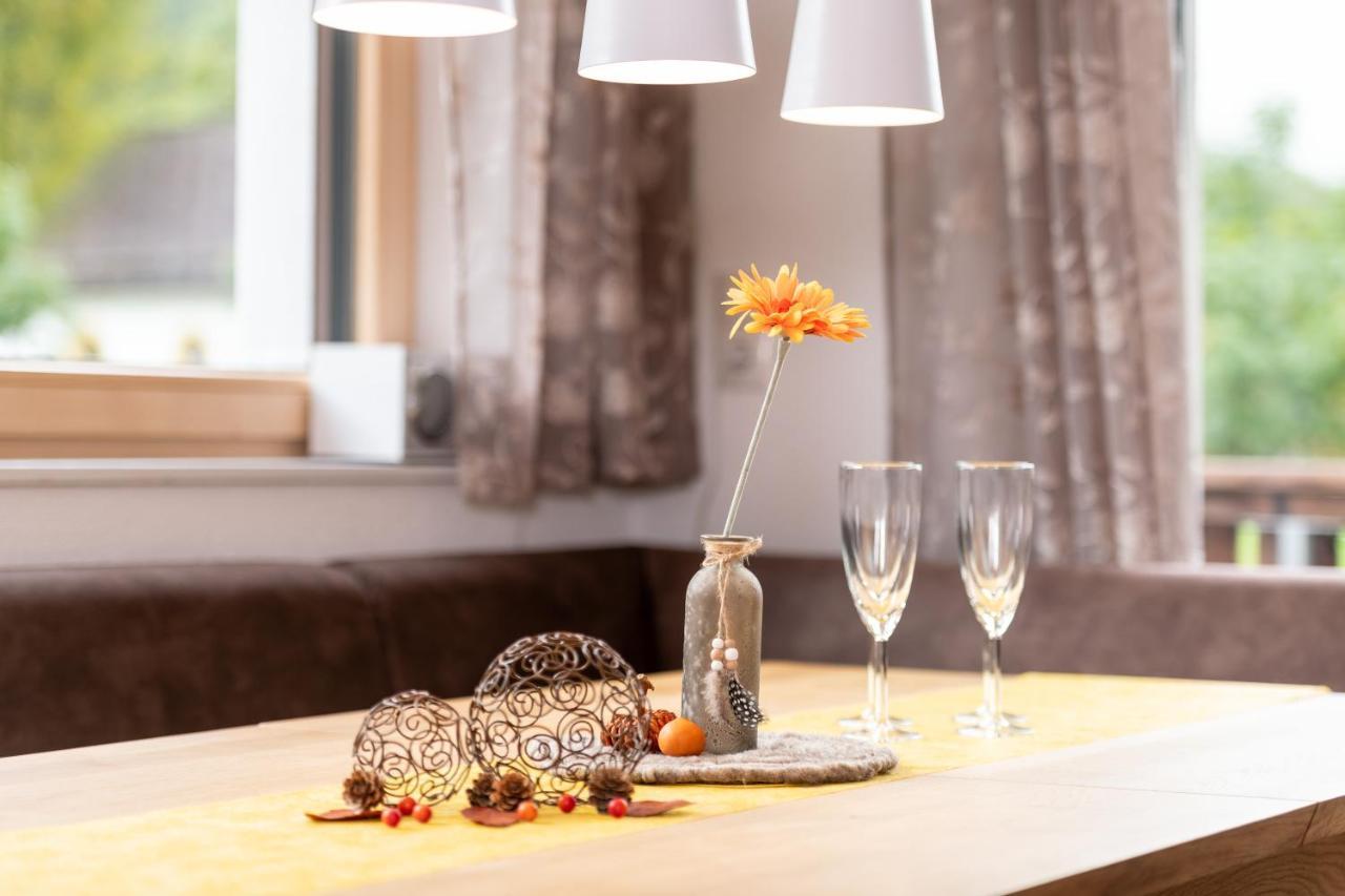Appartements Simone Ehrwald Bagian luar foto