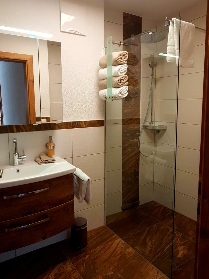 Appartements Simone Ehrwald Bagian luar foto